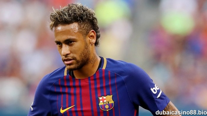 Neymar khi thi đấu cho Barcelona